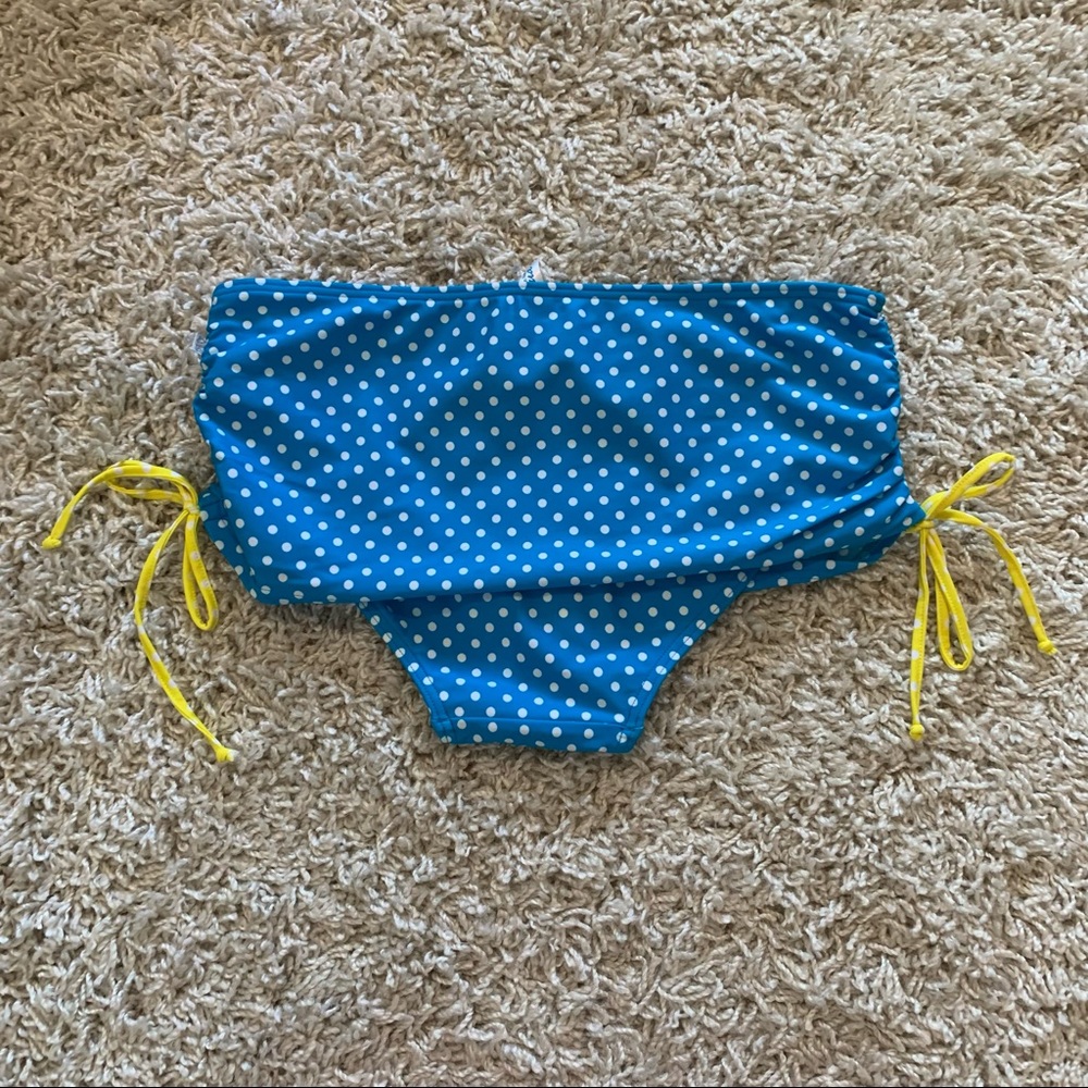Adorable Blue and White Polka Dot Tankini - Picture 4 of 8